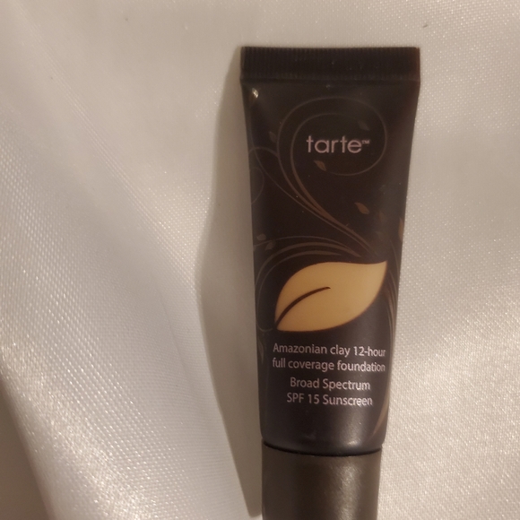 COPY - TARTE COSMETICS 19 PIECE BUNDLE ALL NEW - Picture 8 of 16